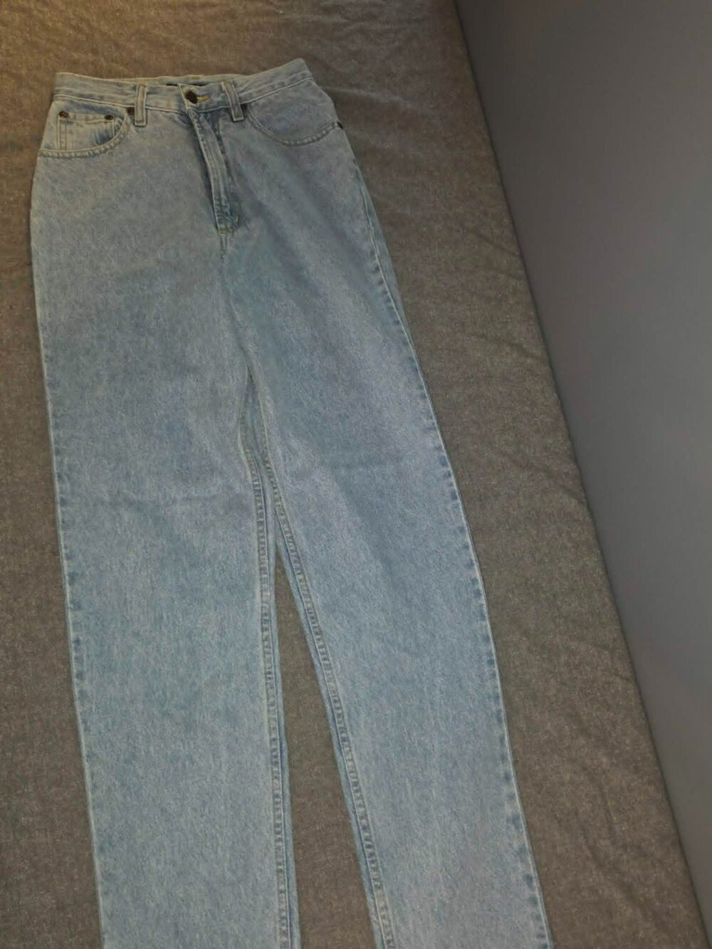 Vintage Basic 955 Originals Size 5 Light Wash Straight Leg Jeans 100% Cotton